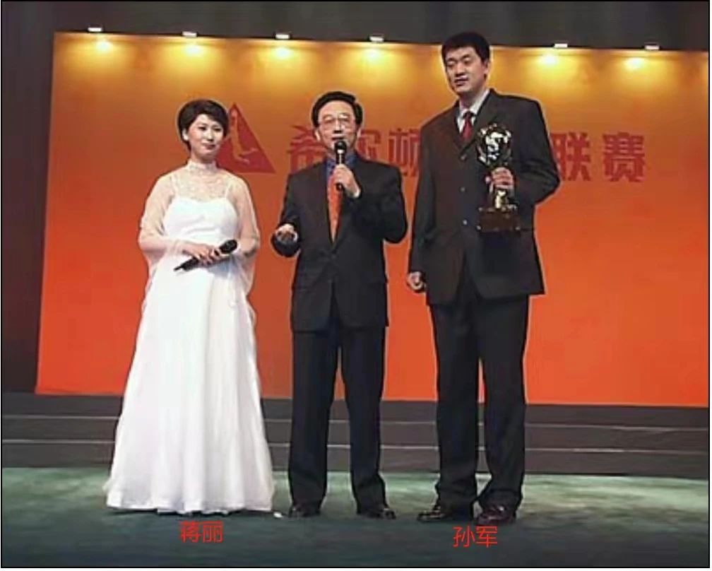 67孙军和蒋丽的婚礼非常热闹,但是热闹过后却又要面对聚少离多的